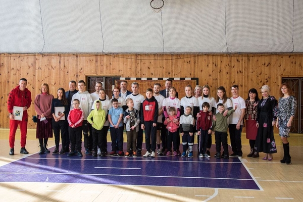 Parimatch Foundation провів в Луцьку інклюзивне тренування для дітей