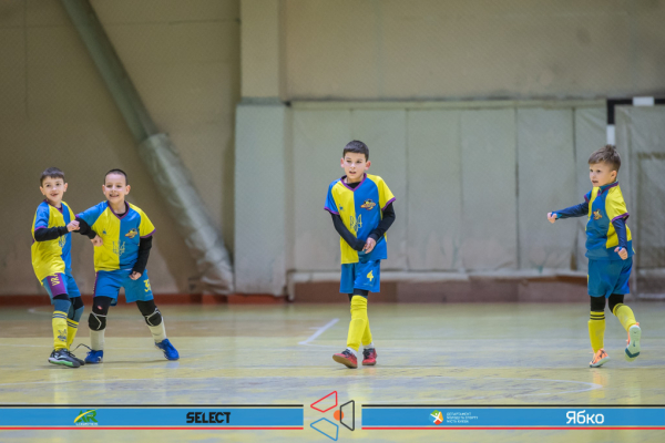 URAGAN BRO	16' - ФК AlexTeam 16'