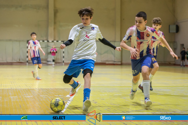 ДЮСШ 21 (241) 13' - КДЮСШ Чемпіон-2 13'