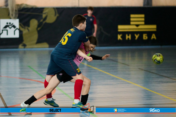 Коцюбинська ДЮСШ 13' - Чемпіон Дарницька площа 13'