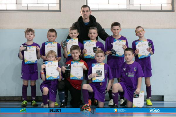 ДЮСШ-21-2 (241) 17' - URAGAN BRO 17'