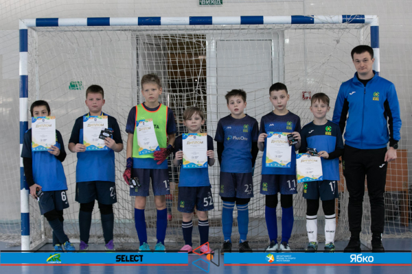 SPORTKIDS-3 16' - Чемпіон Дарницька площа 16'