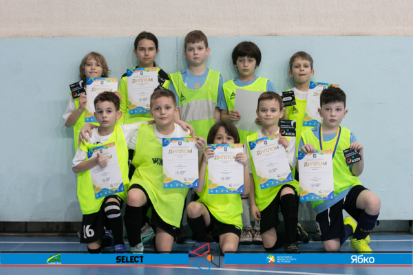 КДЮСШ Чемпіон-3 18' - СК КНУТД 18'