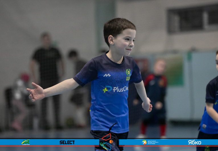 КДЮСШ Чемпіон-3 19' - Sport Kids Chaiky 19'