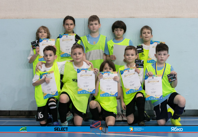 КДЮСШ Чемпіон-3 18' - СК КНУТД 18'